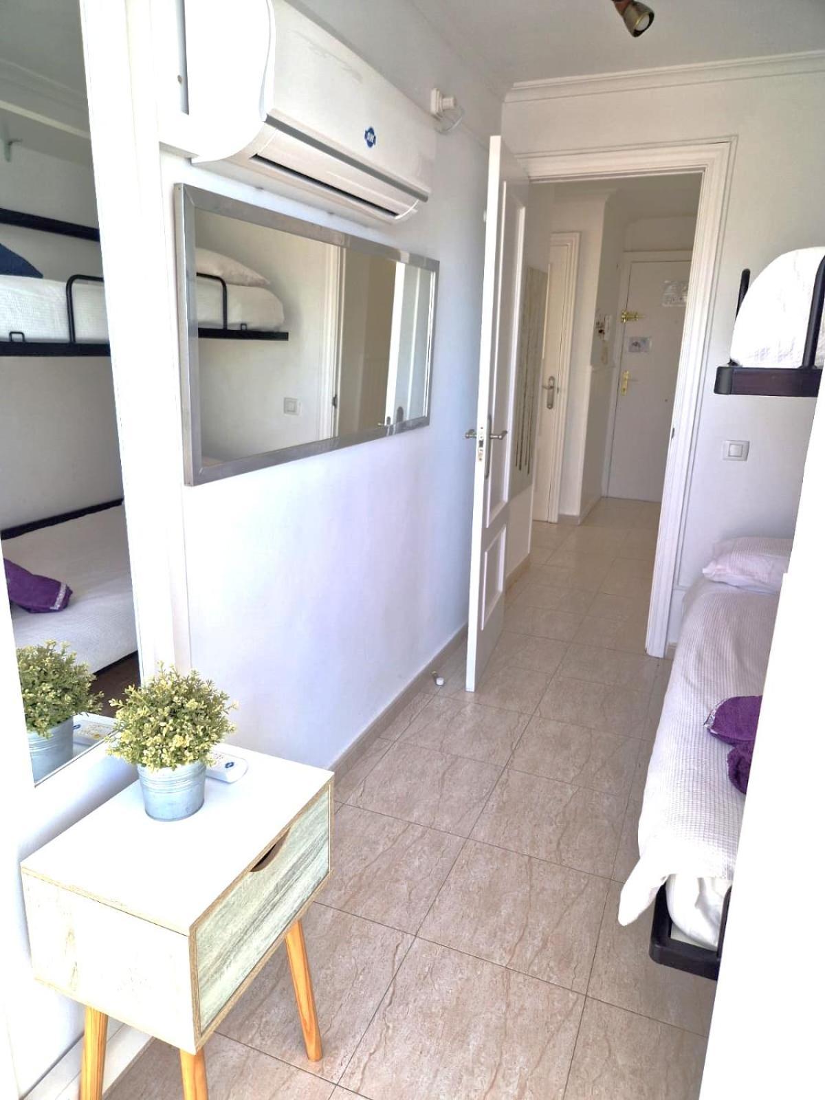 Vistas Al Mar. Gran Salon. Playa A 1 Minuto. Wifi Apartment Alicante Bagian luar foto